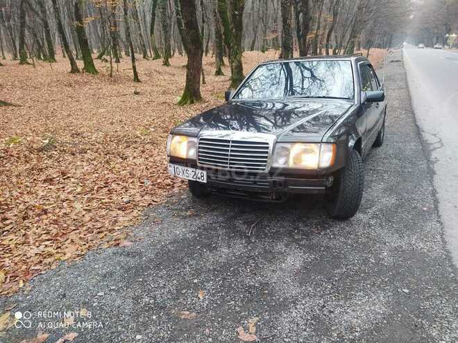 Mercedes E 300 1993, 212,325 km - 3.0 l - Qəbələ