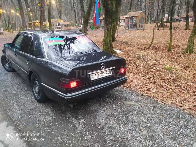 Mercedes E 300 1993, 212,325 km - 3.0 l - Qəbələ
