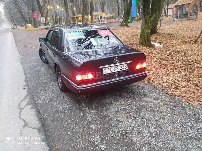 Mercedes E 300 1993, 212,325 km - 3.0 l - Qəbələ