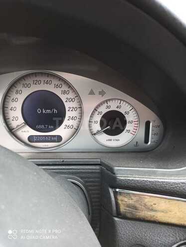 Mercedes E 240 2003, 220,000 km - 2.6 l - Gəncə