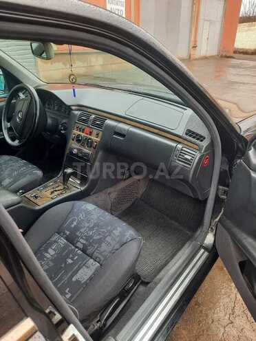 Mercedes E 200 1998, 368,463 km - 2.0 l - Gəncə