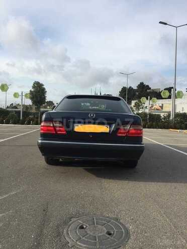 Mercedes E 200 2000, 280,000 km - 2.0 l - Bakı
