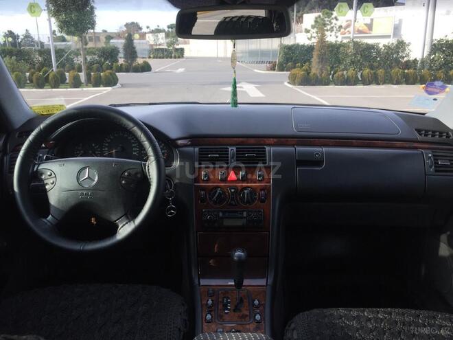 Mercedes E 200 2000, 280,000 km - 2.0 l - Bakı