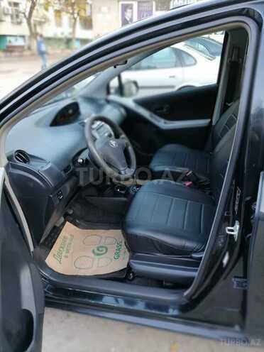 Toyota Yaris 2008, 135,000 km - 1.3 l - Bakı