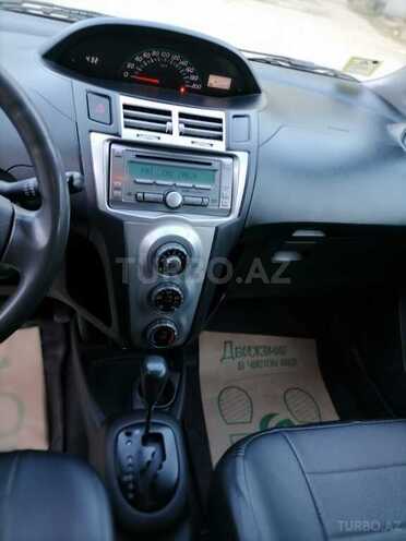Toyota Yaris 2008, 135,000 km - 1.3 l - Bakı