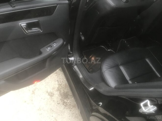 Mercedes E 350 2009, 180,000 km - 3.5 l - Bakı