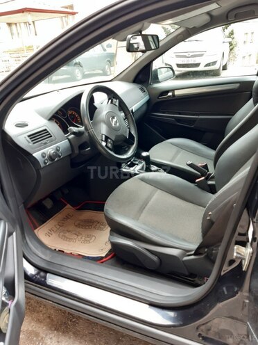 Opel Astra 2010, 239,800 km - 1.3 l - Bakı