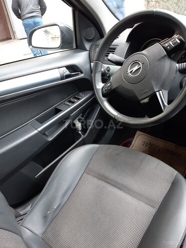 Opel Astra 2010, 239,800 km - 1.3 l - Bakı