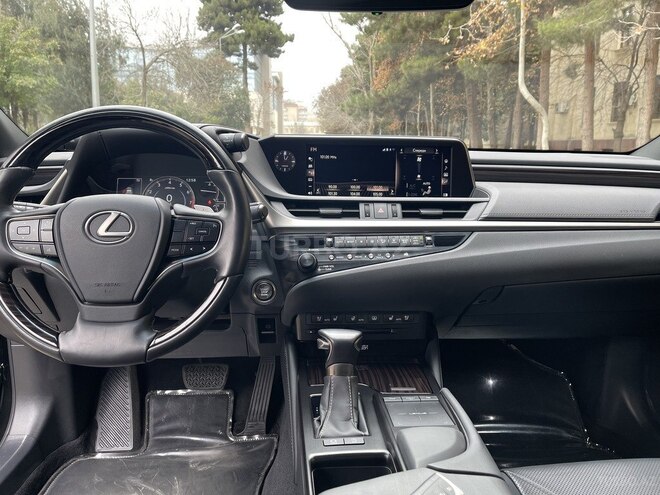 Lexus ES 250 2018, 18,000 km - 2.5 л - Bakı