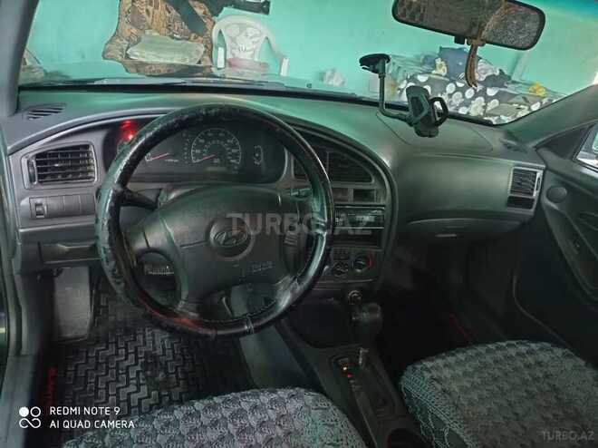 Hyundai Elantra 2002, 185,000 km - 2.0 l - Gəncə