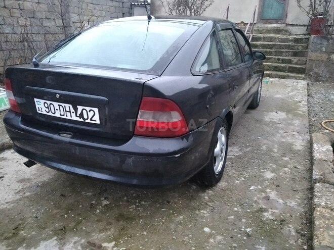 Opel Vectra 1996, 250,000 km - 2.0 l - Bakı