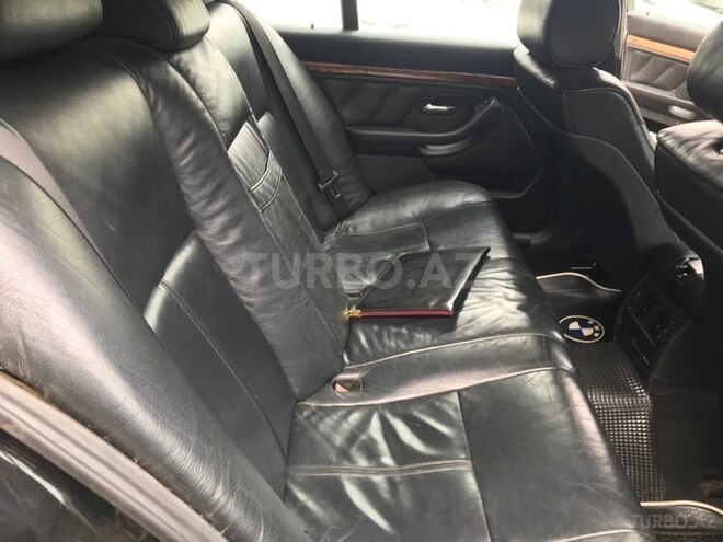 BMW 523 1997, 260,000 km - 2.5 l - Bakı