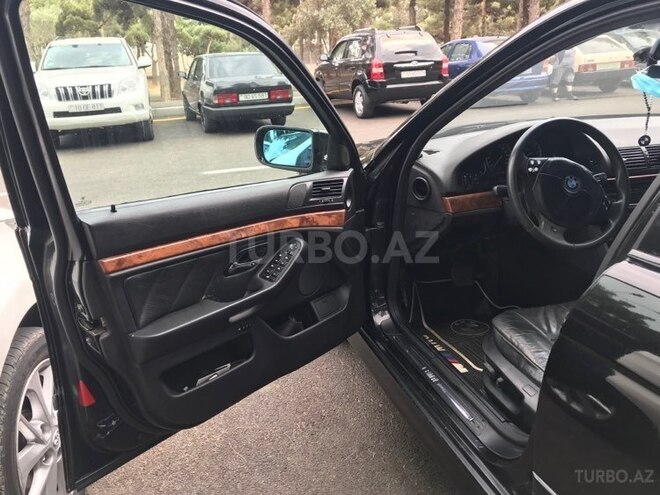 BMW 523 1997, 260,000 km - 2.5 l - Bakı