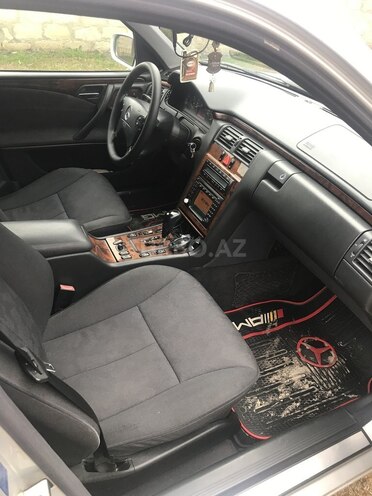 Mercedes E 240 2001, 177,000 km - 2.4 l - Ağdaş
