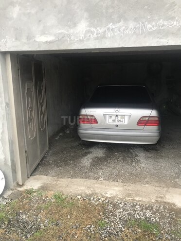 Mercedes E 240 2001, 177,000 km - 2.4 l - Ağdaş