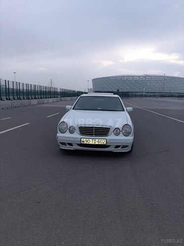 Mercedes E 240 2001, 125,000 km - 2.6 l - Bakı