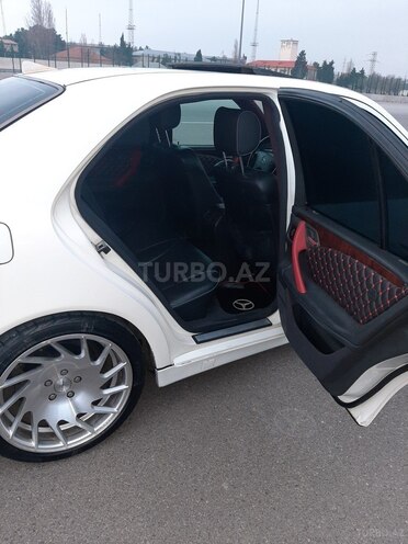 Mercedes E 240 2001, 125,000 km - 2.6 l - Bakı