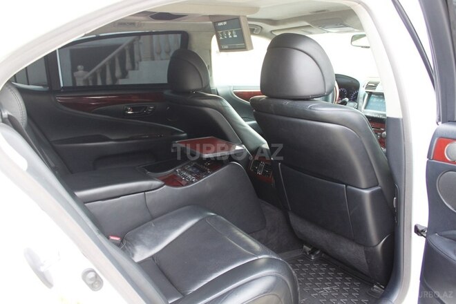 Lexus LS 460 2008, 174,300 km - 4.6 l - Bakı