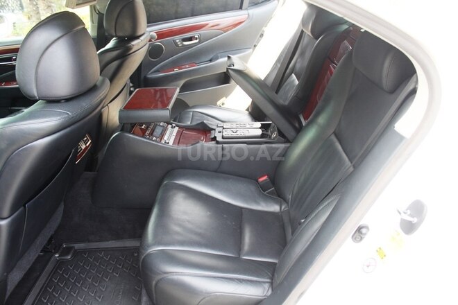 Lexus LS 460 2008, 174,300 km - 4.6 l - Bakı
