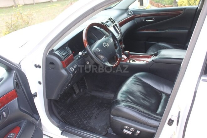 Lexus LS 460 2008, 174,300 km - 4.6 l - Bakı
