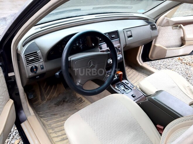Mercedes C 200 1995, 250,000 km - 2.0 l - Bakı