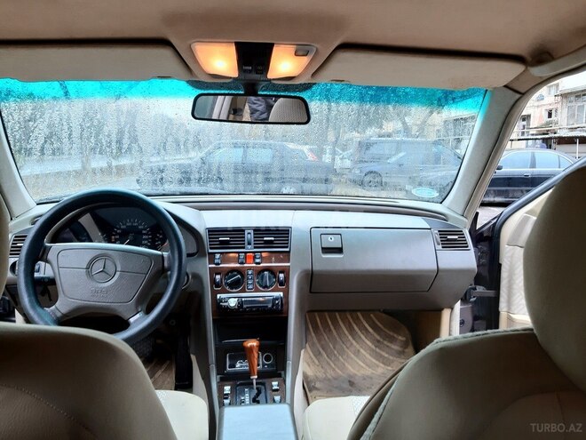 Mercedes C 200 1995, 250,000 km - 2.0 l - Bakı