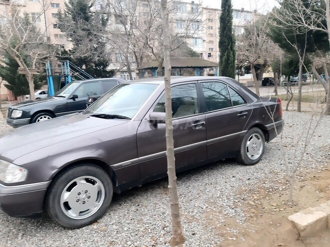 Mercedes C 200 1995, 250,000 km - 2.0 l - Bakı