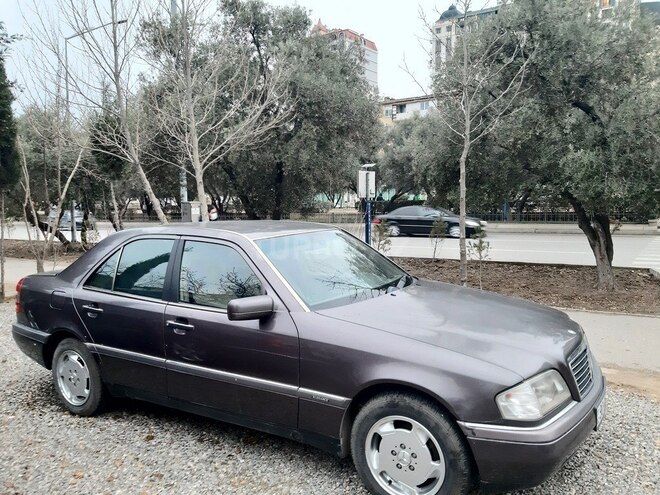 Mercedes C 200 1995, 250,000 km - 2.0 l - Bakı