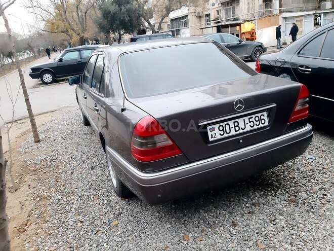 Mercedes C 200 1995, 250,000 km - 2.0 l - Bakı