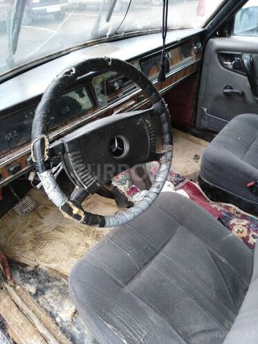 GAZ 24 1984, 79,000 km - 2.5 l - Sumqayıt