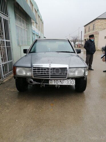 Mercedes 190 1992, 900,000 km - 2.0 l - Siyəzən