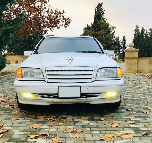 Mercedes C 220 1999, 220,631 km - 2.2 l - İmişli