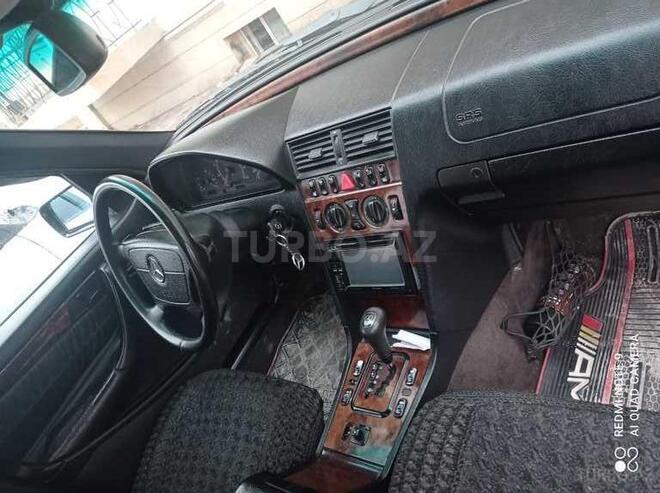 Mercedes C 230 1998, 233,665 km - 2.3 l - Ucar