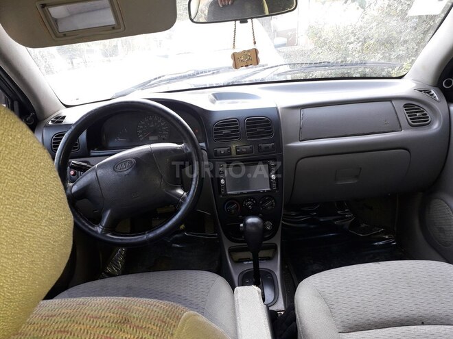 Kia Rio 2001, 180,000 km - 1.5 l - Şəmkir