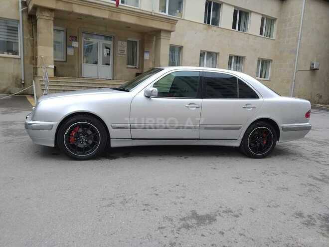 Mercedes E 240 2000, 325,000 km - 2.6 l - Bakı
