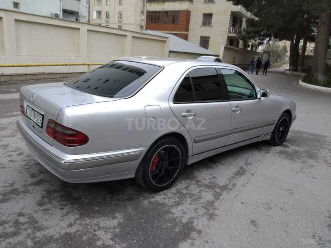 Mercedes E 240 2000, 325,000 km - 2.6 l - Bakı