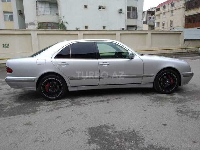 Mercedes E 240 2000, 325,000 km - 2.6 l - Bakı