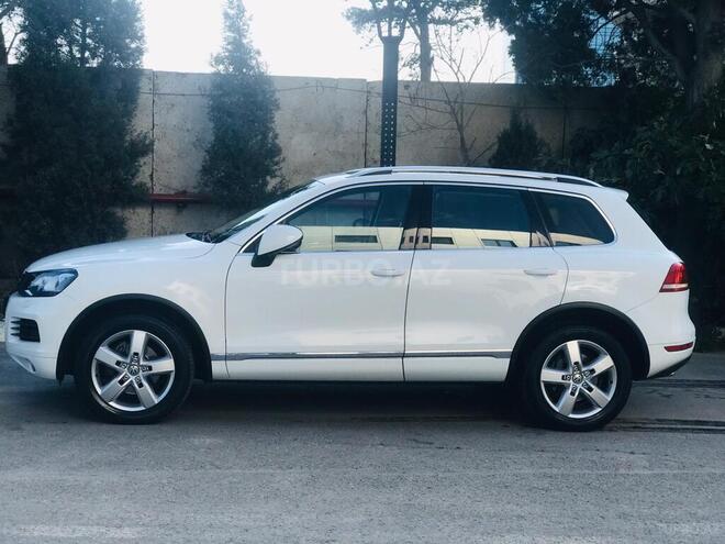 Volkswagen Touareg 2012, 57,000 km - 3.0 l - Bakı