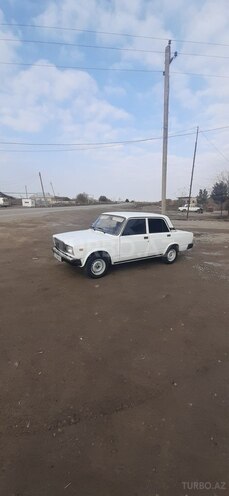 LADA (VAZ) 2107 2006, 152,000 km - 1.6 л - Salyan