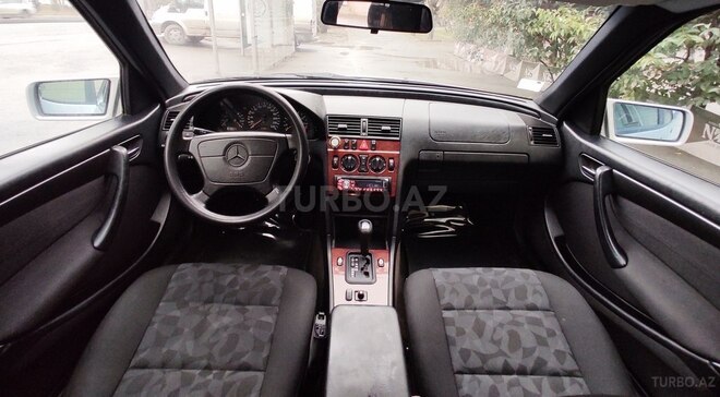 Mercedes C 200 1997, 302,000 km - 2.0 l - Bakı
