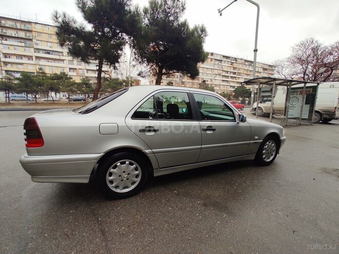 Mercedes C 200 1997, 302,000 km - 2.0 l - Bakı