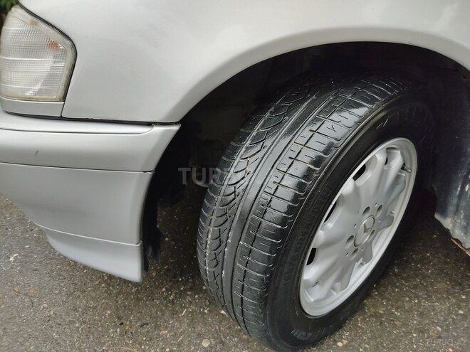 Mercedes C 200 1997, 302,000 km - 2.0 l - Bakı