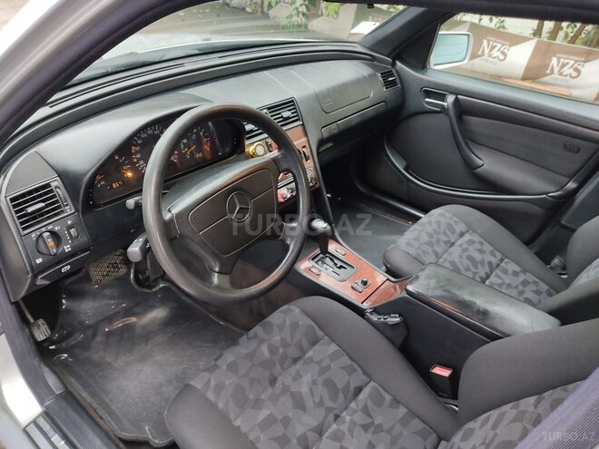 Mercedes C 200 1997, 302,000 km - 2.0 l - Bakı
