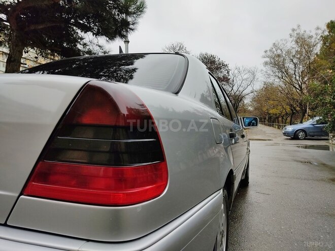 Mercedes C 200 1997, 302,000 km - 2.0 l - Bakı