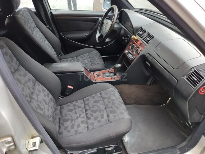 Mercedes C 200 1997, 302,000 km - 2.0 l - Bakı