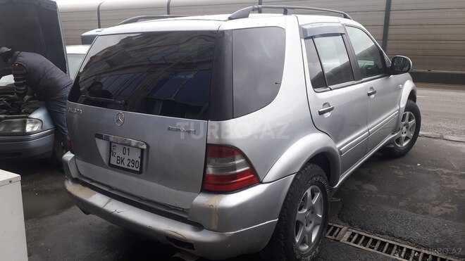 Mercedes ML 320 2001, 286,900 km - 3.2 л - Bakı
