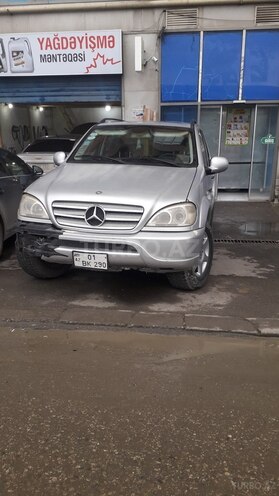 Mercedes ML 320 2001, 286,900 km - 3.2 л - Bakı