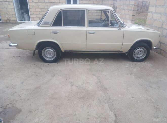 LADA (VAZ) 21011 1984, 136,520 km - 1.3 l - Samux