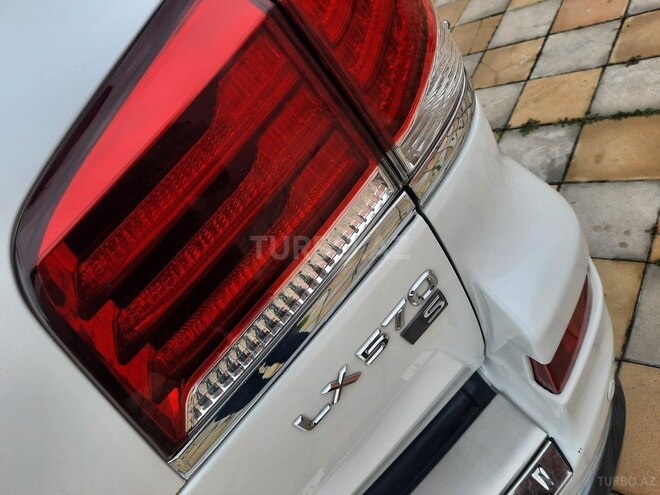Lexus LX 570 2009, 129,500 km - 5.7 l - Bakı