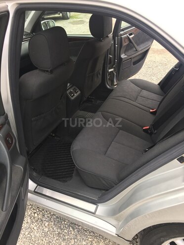 Mercedes E 240 2000, 220,000 km - 2.6 l - Bakı
